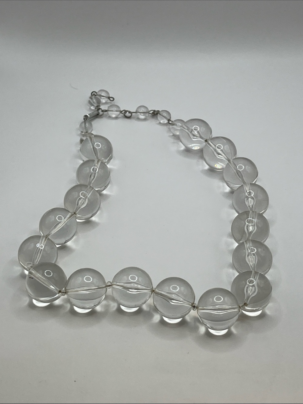 Clear Lucite/acrylic Beaded Necklace - Elegant Transparent Spheres 17” - Picture 7 of 9